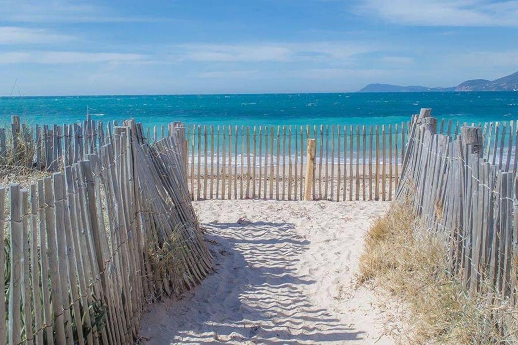 Hotel Almanarre Plage - Hotel Eco-Responsable Face A La Mer Єр Екстер'єр фото